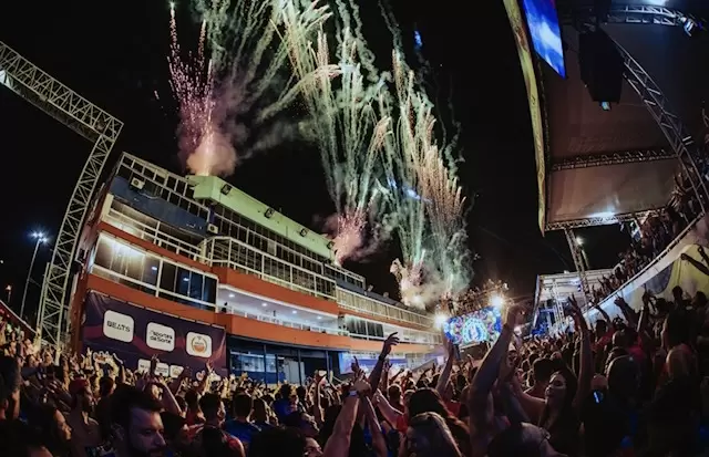 Bell Marques, Léo Santana, Claudia Leitte e Psirico agitam a primeira noite do Folianópolis