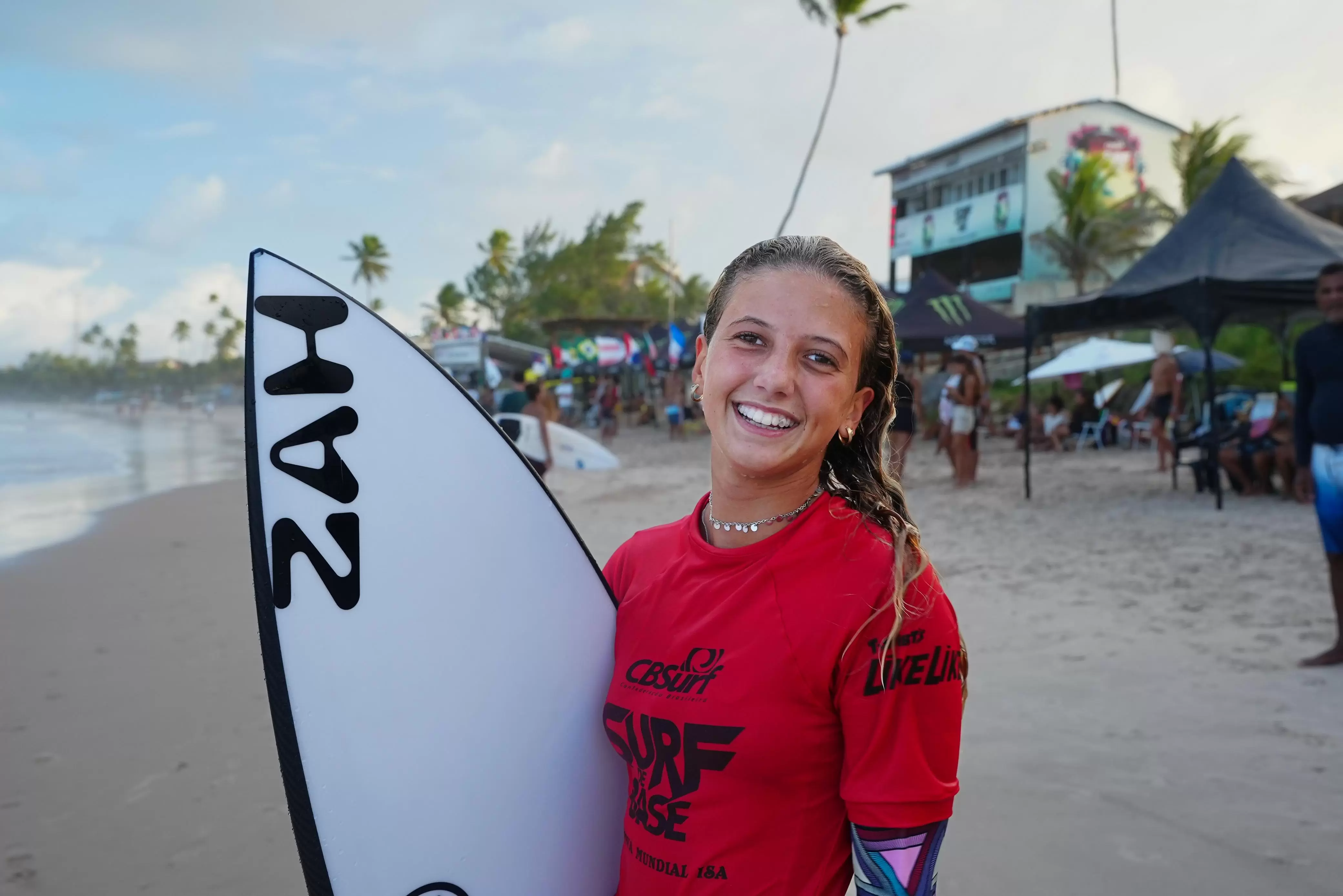 ZAH Empreendimentos apoia Valentina Zanoni em conquista histórica: vaga para o Mundial Júnior ISA Games 2026