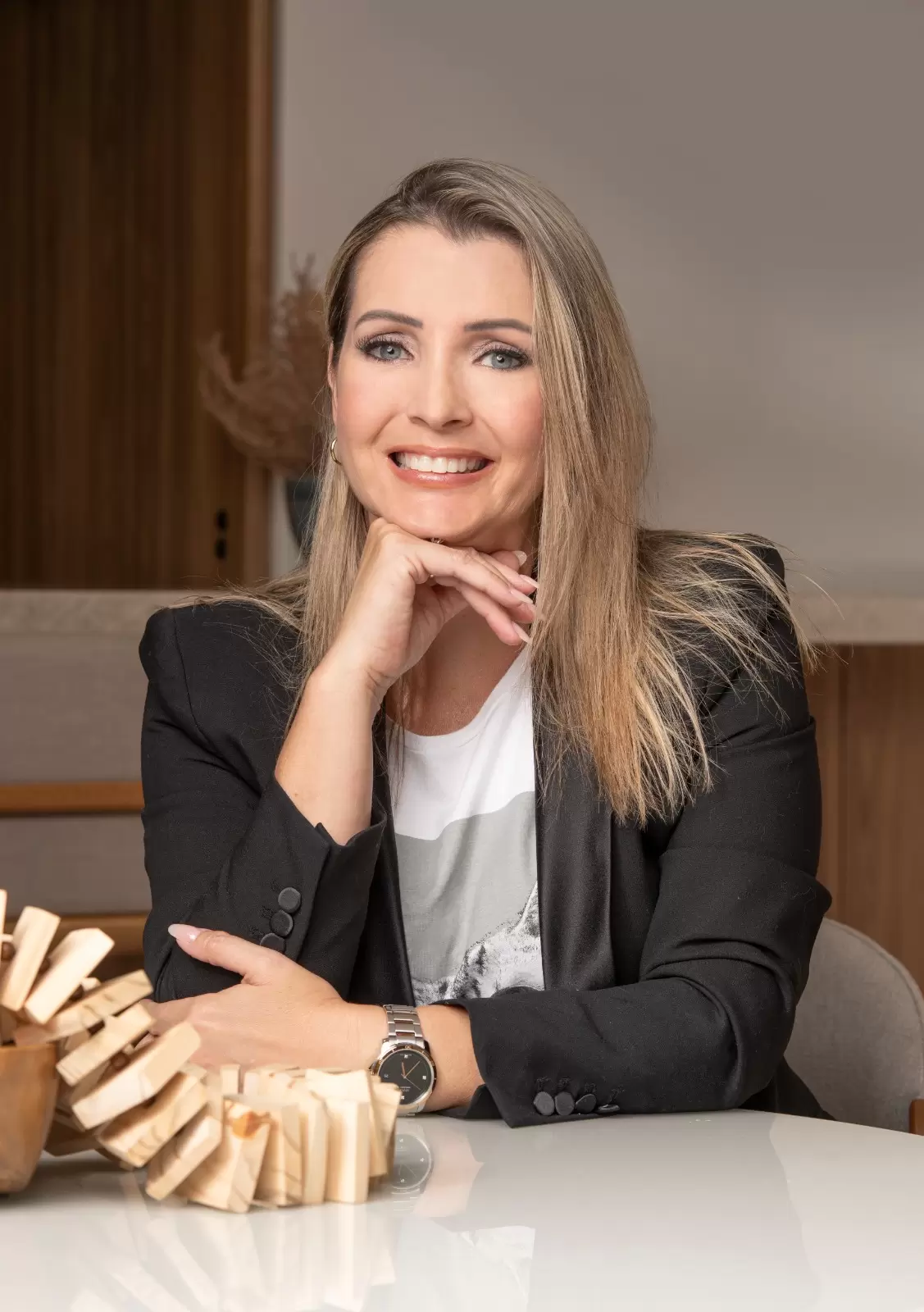 Do azul do mar aos uniformes listrados em branco e azul