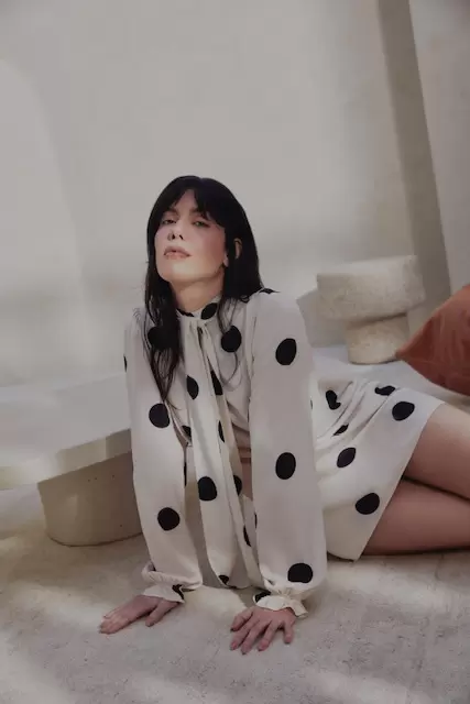 Lez a Lez apresenta a coleção Amar-se em parceria com Camila Coutinho.