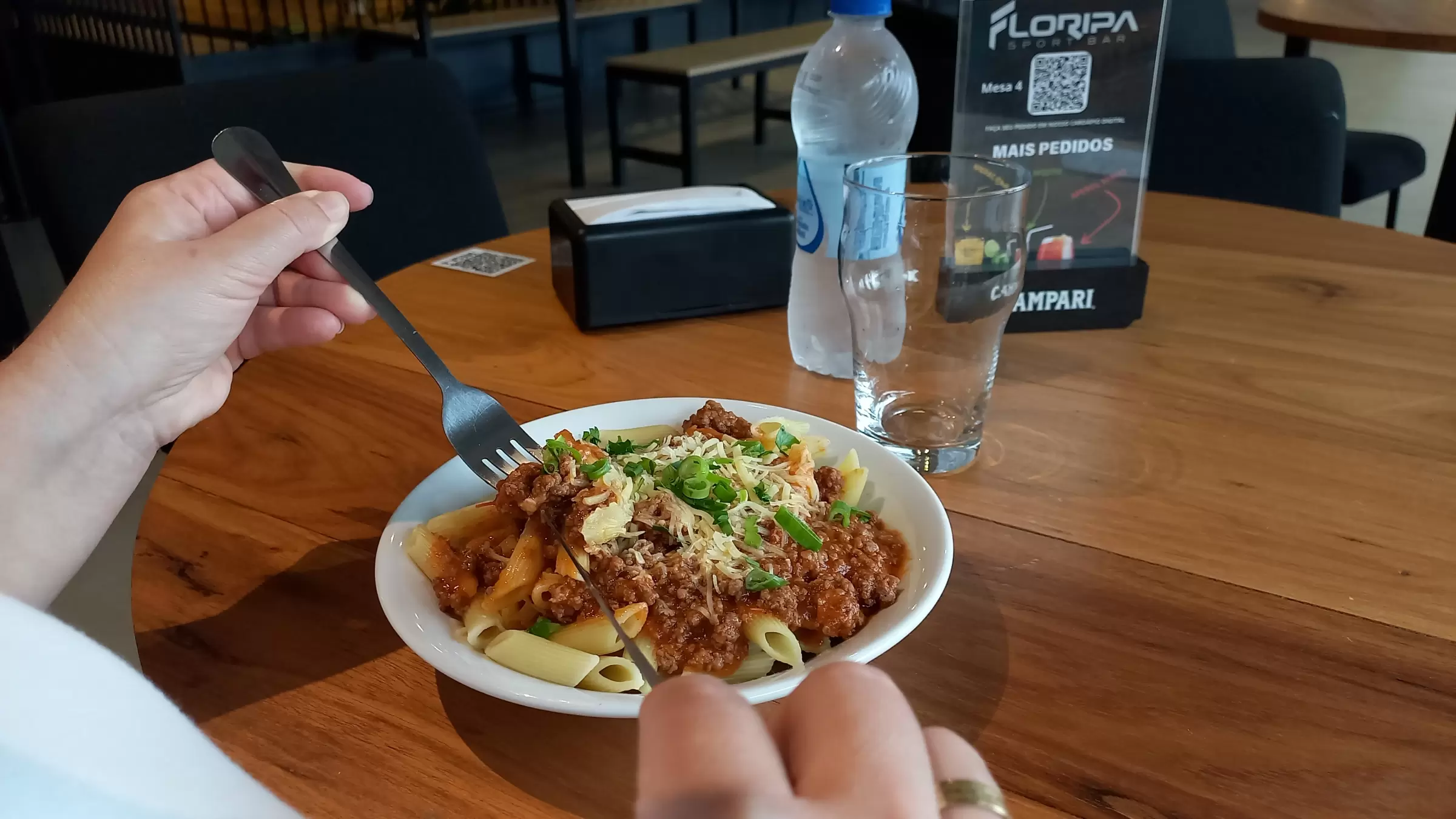 Rota gastronômica de Coqueiros ganha novidades no horário do almoço