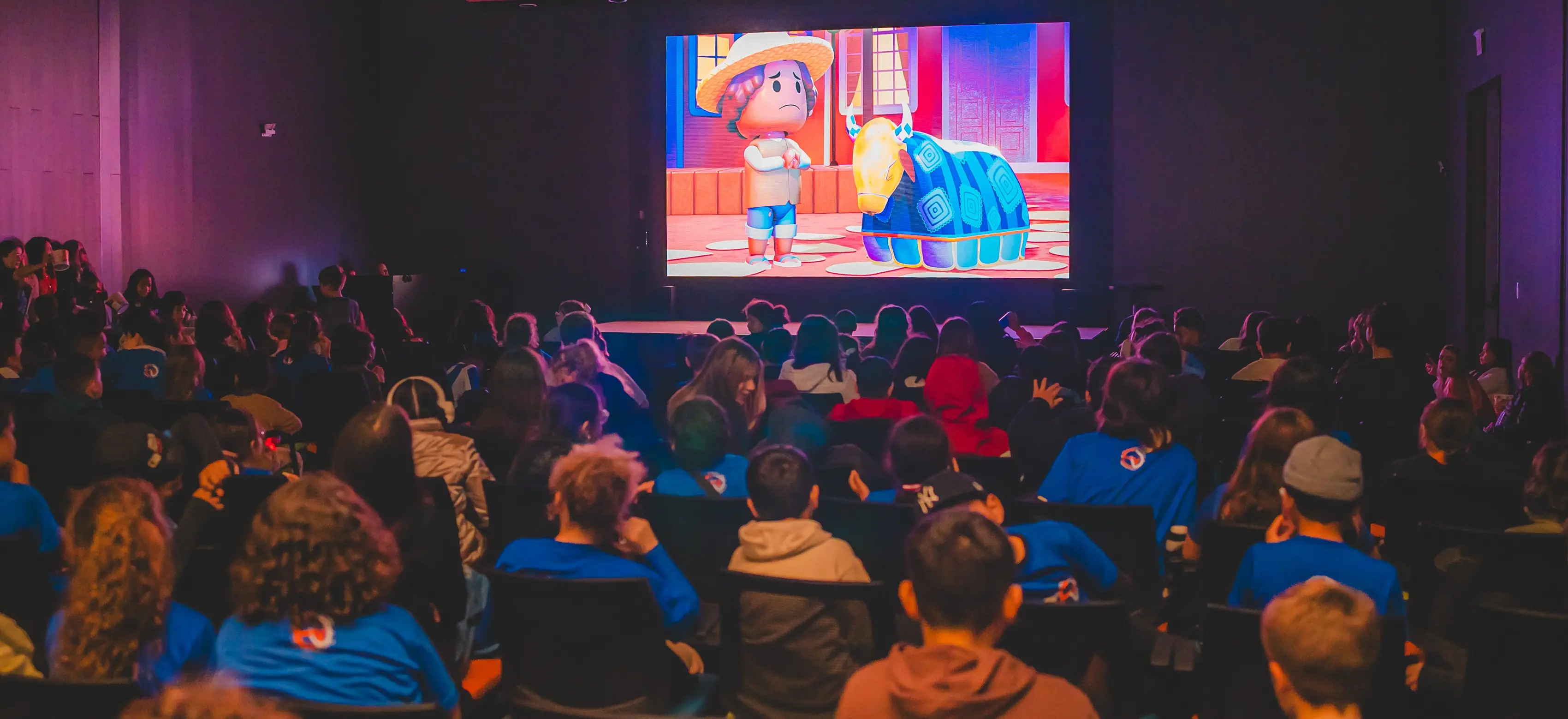 Alunos da rede pública aprendem sobre história de SC em sessões de cinema gratuitas