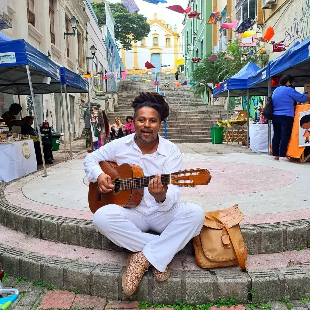 Marcelo 7 Cordas anima o fim de semana com muita MPB no Shopping Itaguaçu