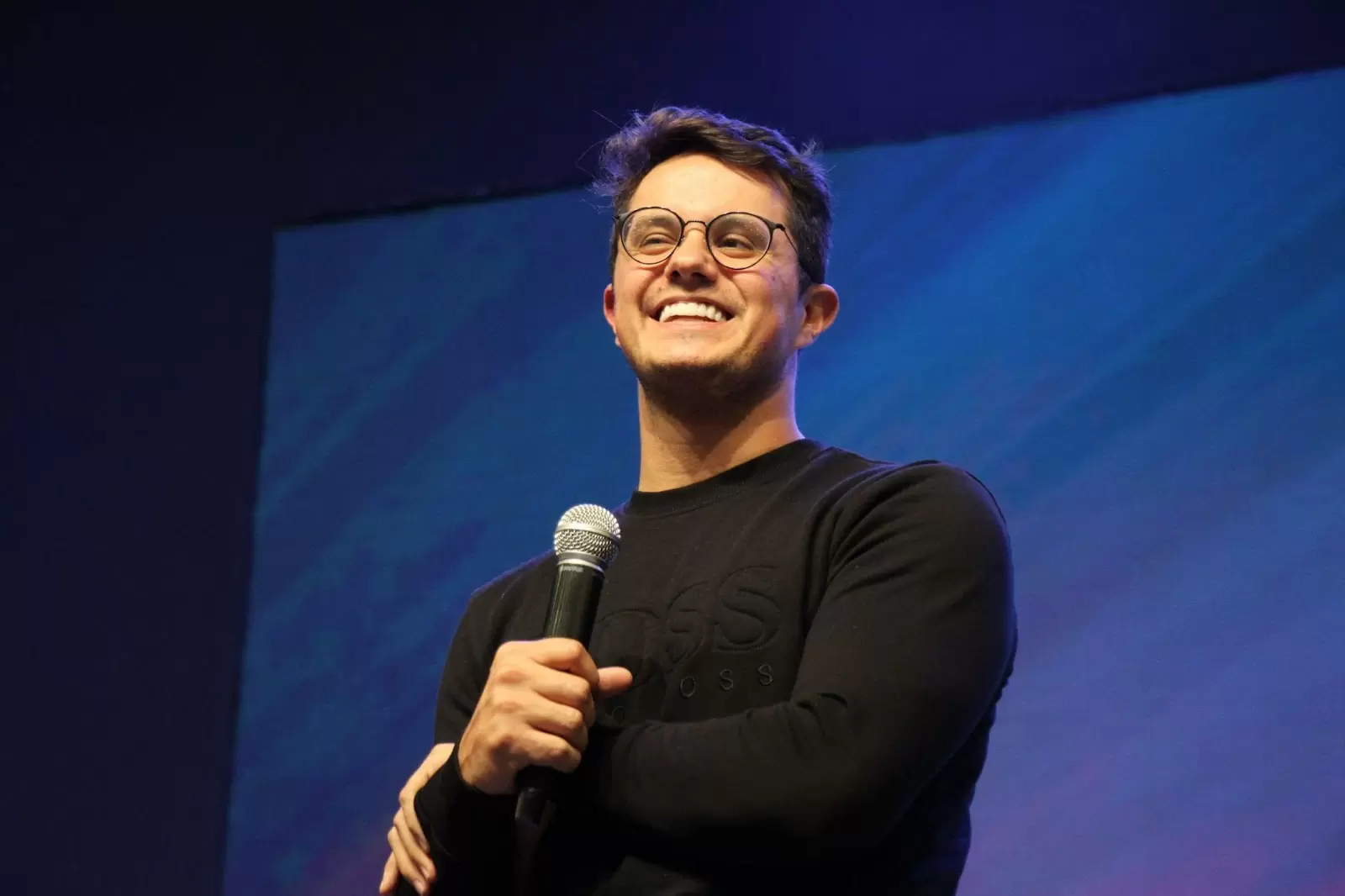 Evangelista Deive Leonardo apresenta turnê “A Resposta” na Arena Opus, na Grande Florianópolis