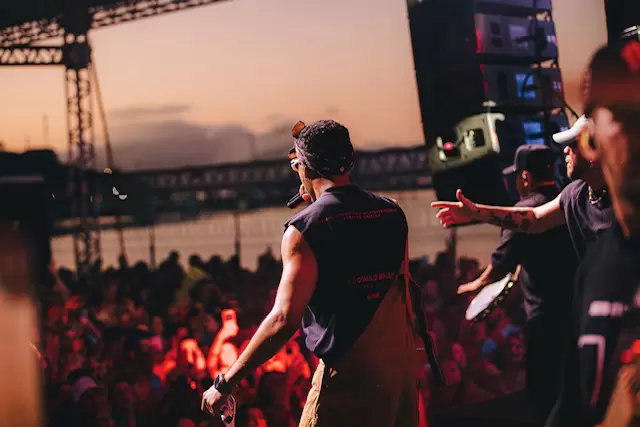 Henry Freitas, Atitude 67 e DJ Topo são atrações confirmadas no camarote do Folianópolis 2025