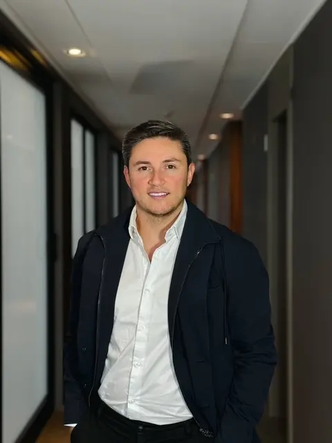 Lucas Schweitzer lança segundo livro “Os Códigos da Vida Empreendedora”, no dia 10 de fevereiro, às 19h, na Livraria Leitura, no Shopping Villa Romana, em Florianópoli