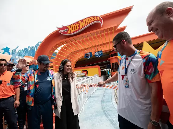 Hot Wheels Turbo Drive, nova atração do Beto Carrero, inaugura no Dia das Crianças com a presença de diversas celebridades