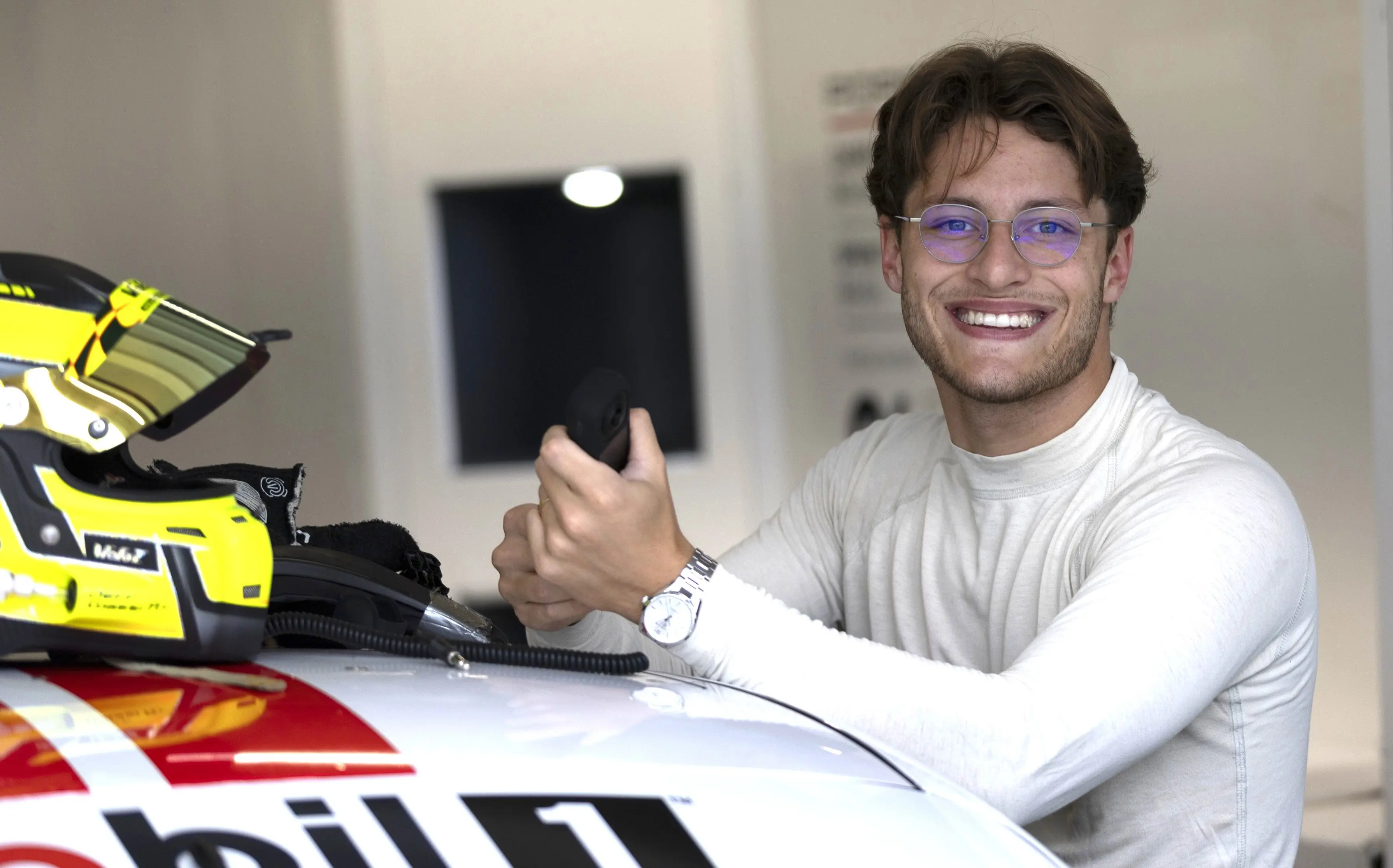 Piloto catarinense Jeff Giassi disputa etapa de Le Mans, da Porsche Cup Brasil
