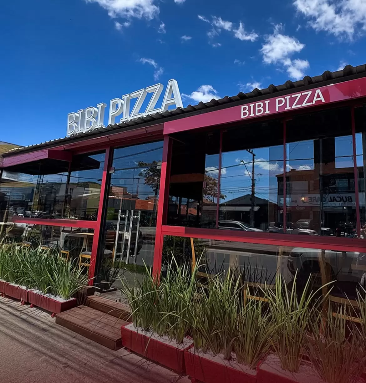 Abre amanhã  29/11 a Bibi Pizza, a nova sensação da cidade! 