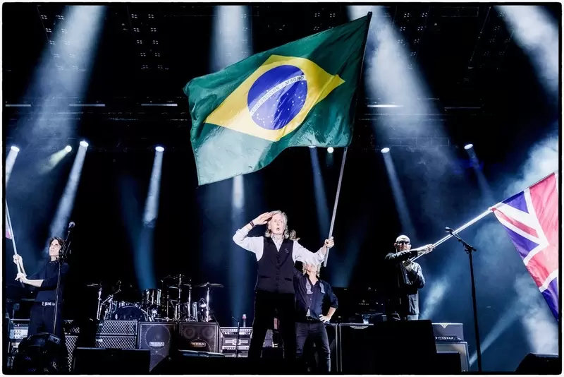  Turistas devem aquecer a economia catarinense na semana do show de Paul McCartney