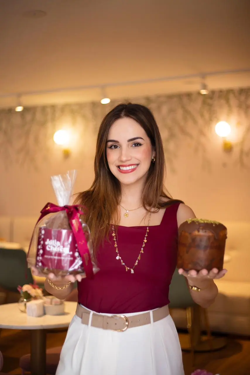 Júlia Cherem apresenta novos sabores de chocotone e amplia cardápio para as festas de 2025
