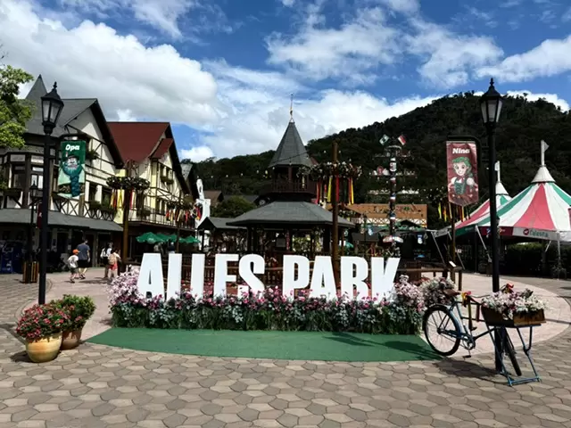 Primavera em Pomerode: Alles Fest tem música típica e dança no Alles Park