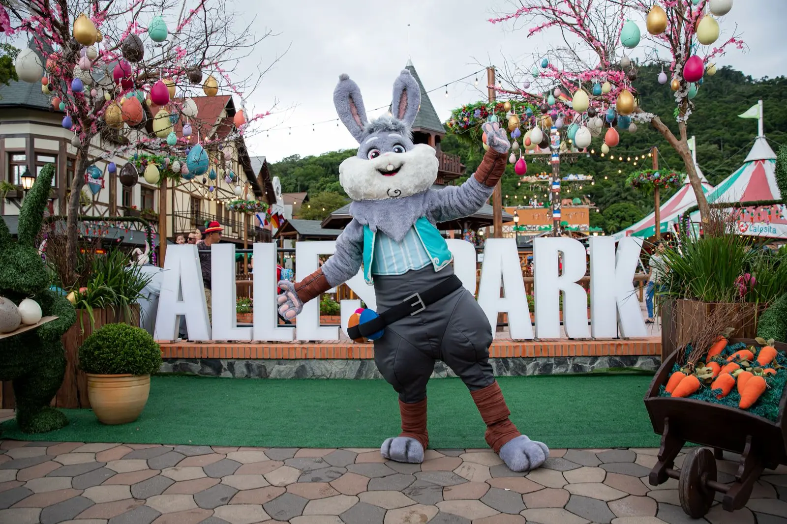 Em clima de Osterfest: Alles Park amplia roteiro de Páscoa em Pomerode com programação especial
