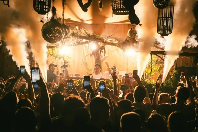 Safari Beach Jurerê destaca protagonismo feminino em festa com line-up formado apenas por mulheres neste sábado