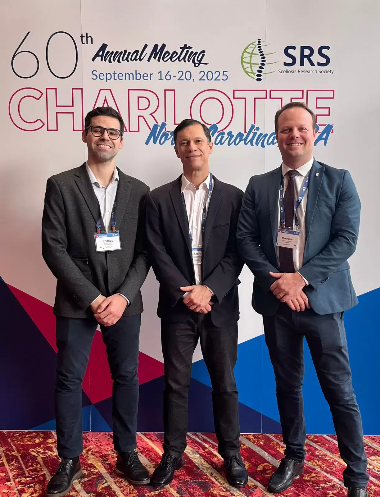 Especialistas da Clínica da Coluna participam do maior congresso mundial sobre escoliose nos Estados Unidos  