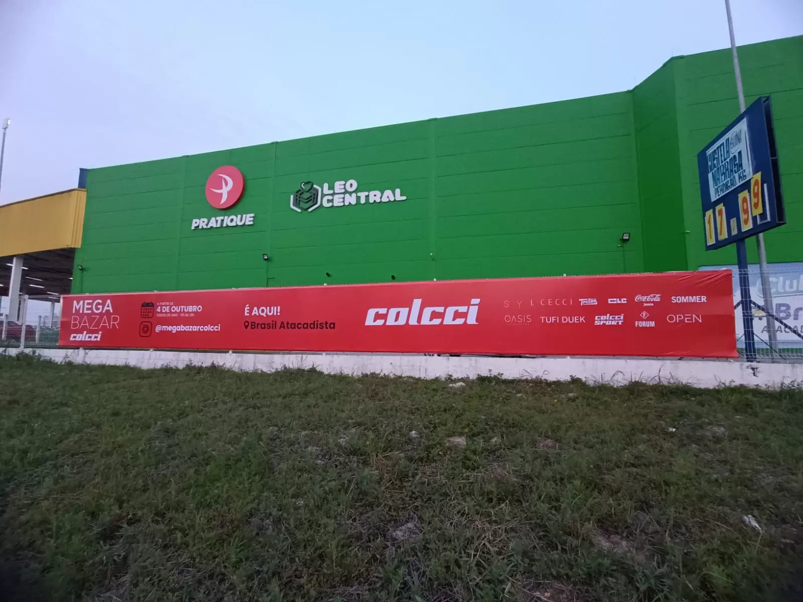 O maior da história! Mega Bazar Colcci desembarca nesta sexta, 4/10, na Grande Floripa