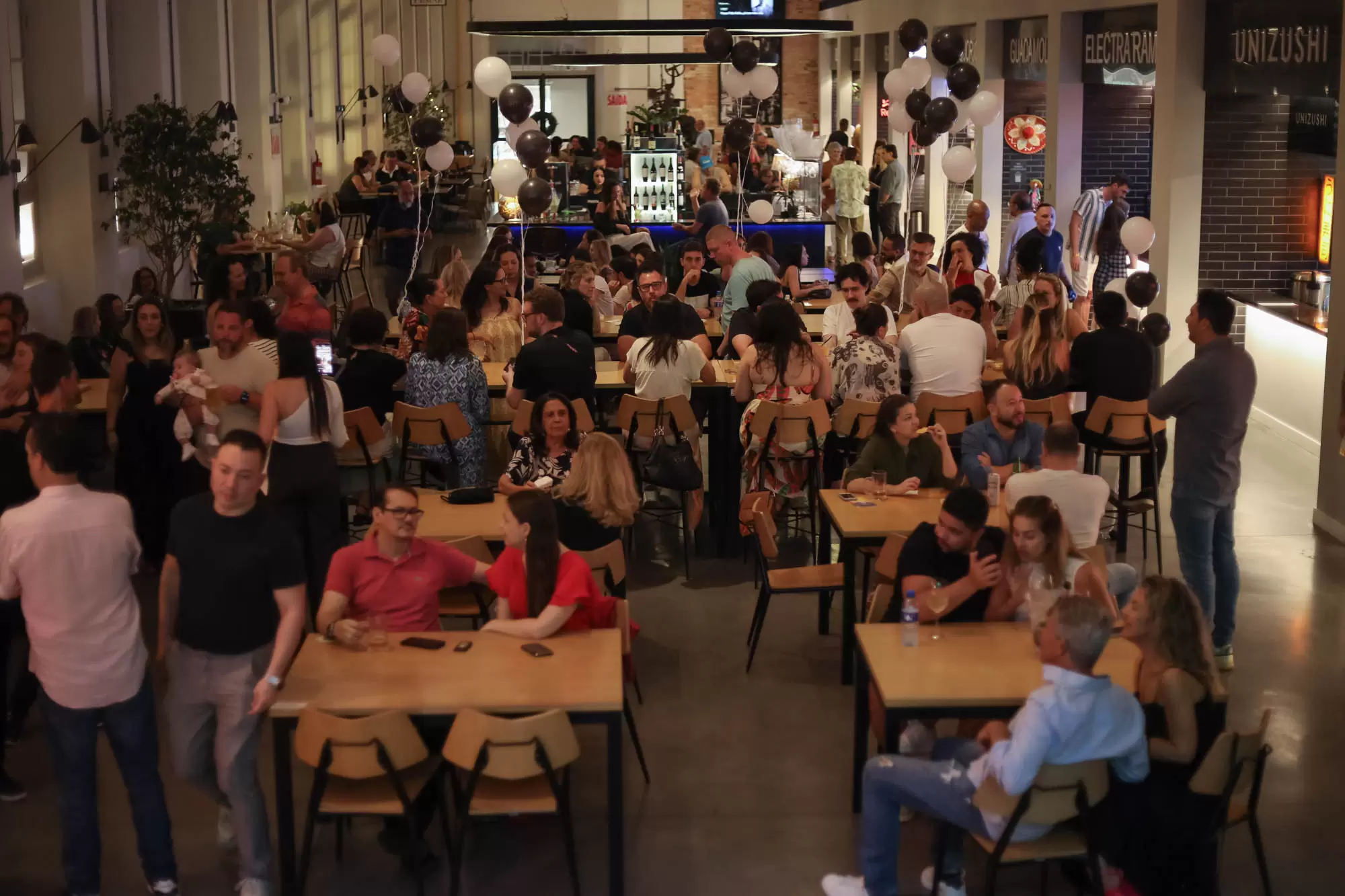 Música ao vivo e diversidade de ritmos animam a semana no Top Market