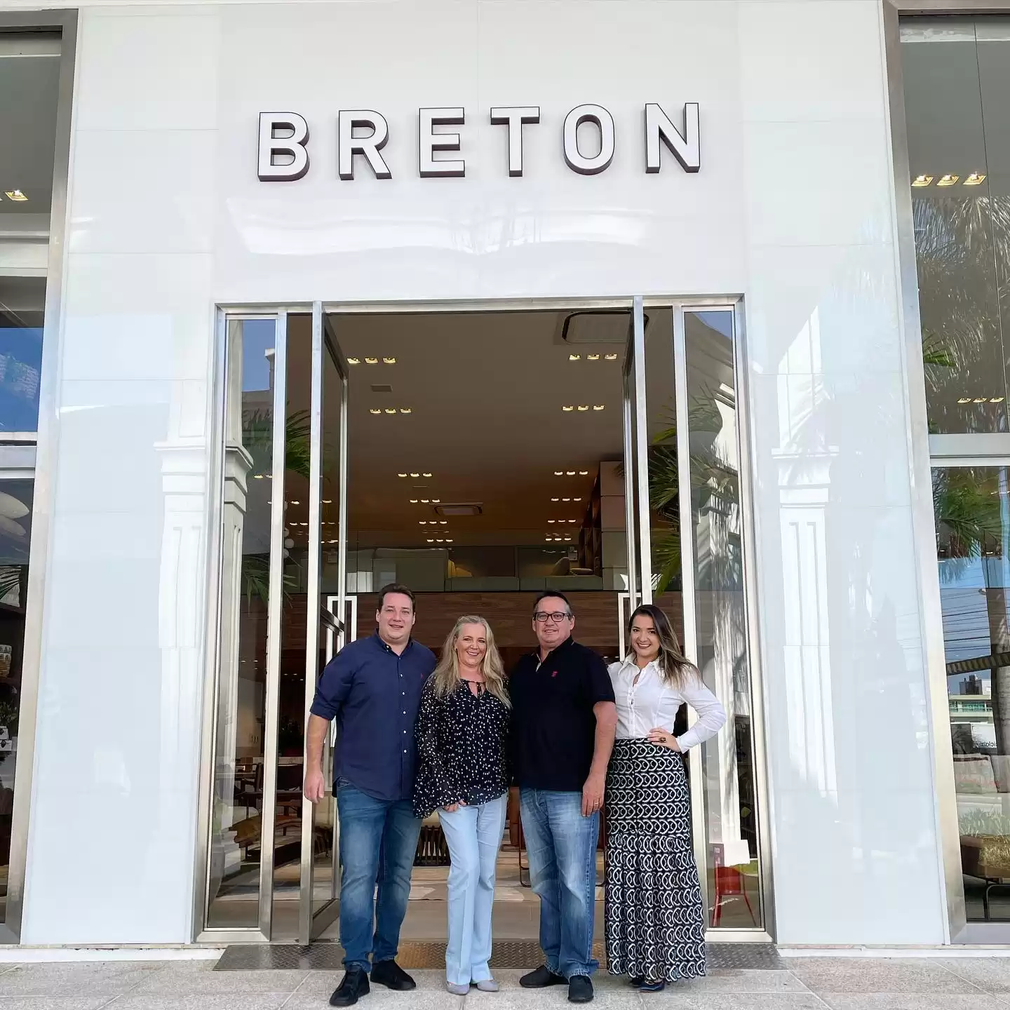 Breton inaugura franquia em Balneário Camboriú