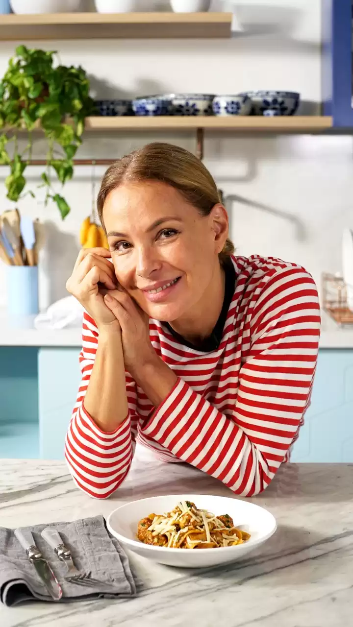 Carolina Ferraz vai ensinar clássico da sobremesa nas redes do Bistek nesta 5ª feira