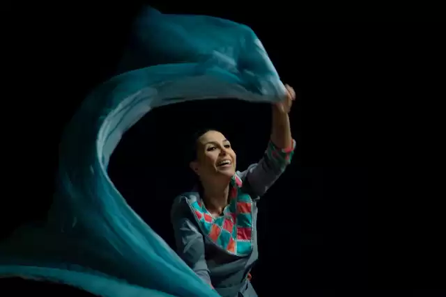 Contação de histórias dá voz às crianças no Domingo com Teatro