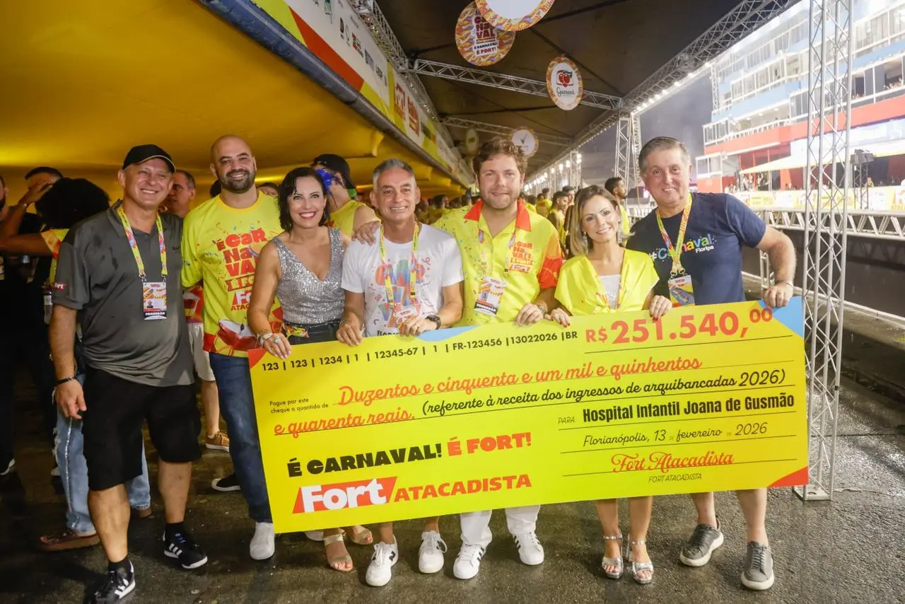 Hospital Infantil Joana de Gusmão é escolhido pelo público e recebe doação de R$ 251.540,00 do Fort Atacadista no Carnaval de Florianópolis