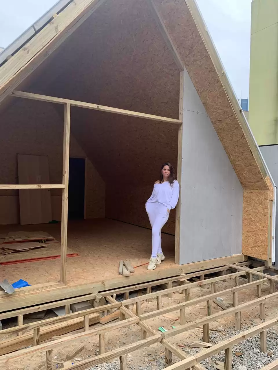 Designer de interiores Juci Perazza se dedica a projeto sustentável no litoral catarinense