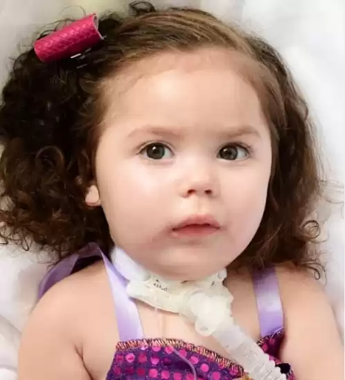 Emilly precisa de ajuda urgente