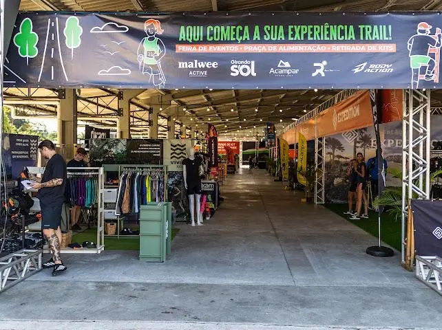 Arena da JaraguáSky é aberta ao público e reforça o evento como experiência além da corrida em Jaraguá do Sul