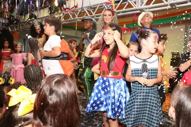Folia mirim no Lira