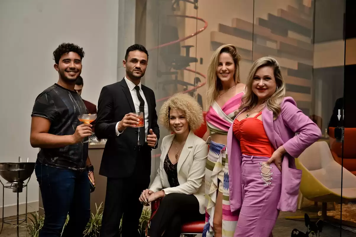 Evento apresenta as novidades em mobiliário corporativo, na Fermino Concept - Clube do Champanhe
