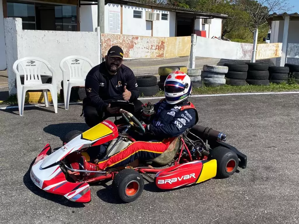 Gaidzinski realiza treino no Kartódromo dos Ingleses, no Norte da Ilha