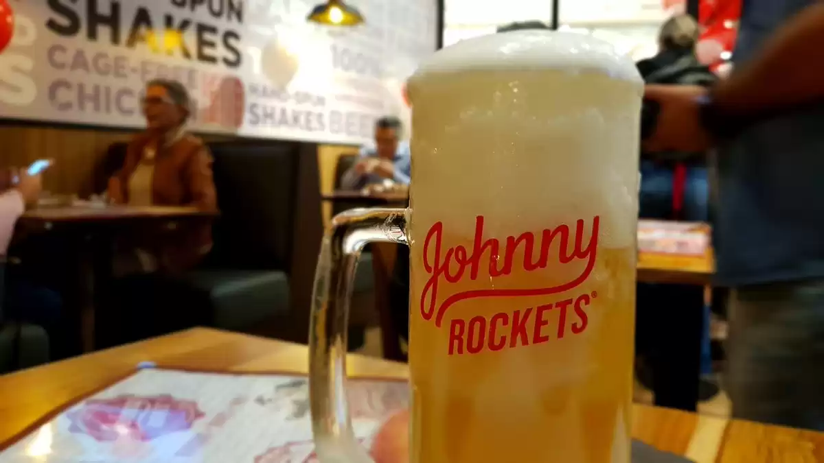 Johnny Rockets anuncia novidades na unidade da Grande Florianópolis