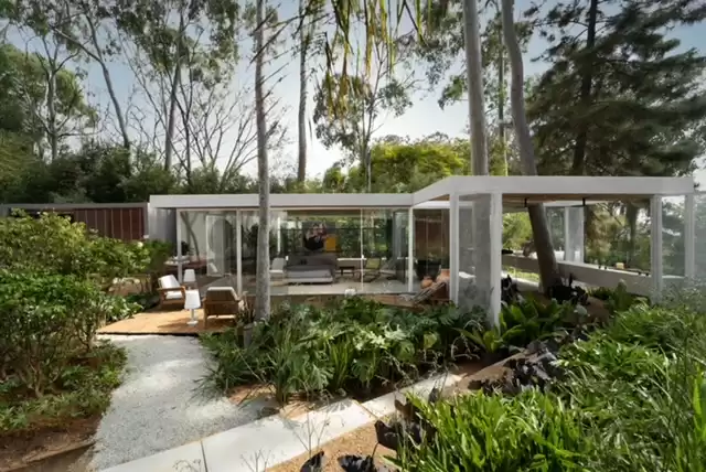 Studio 126 Arquitetura cria espaço conexão com a Serra do Curral