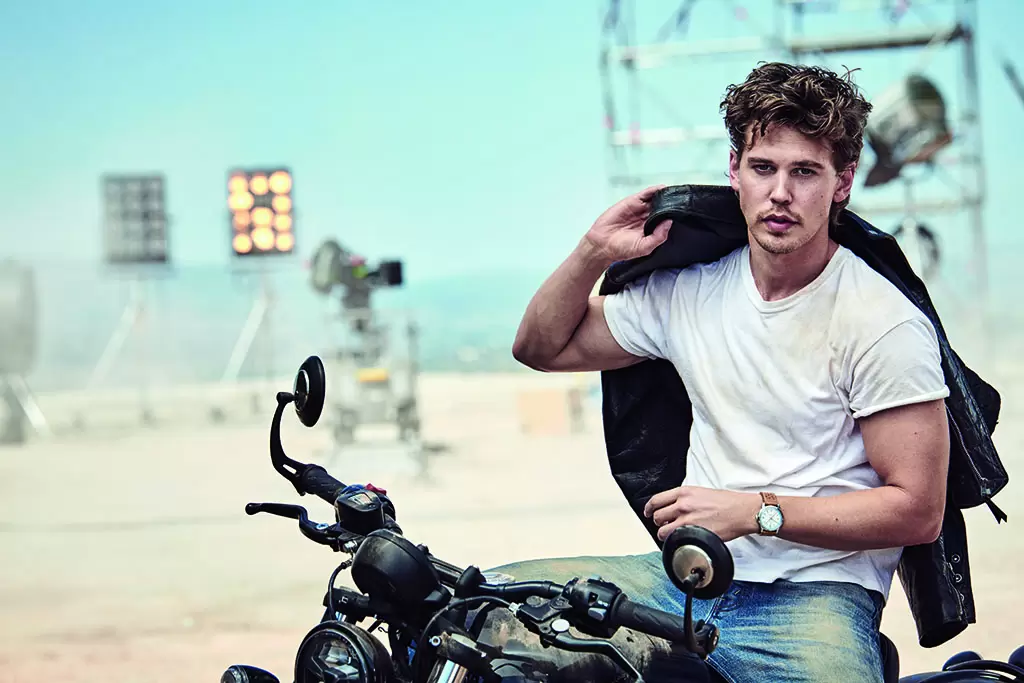 Breitling anuncia Austin Butler como embaixador da marca e lança coleção TOP TIME B31