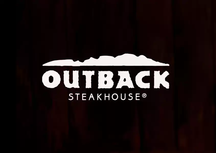 Outback lança combo especial que reúne as icônicas sobreasas de frango e miniburgers